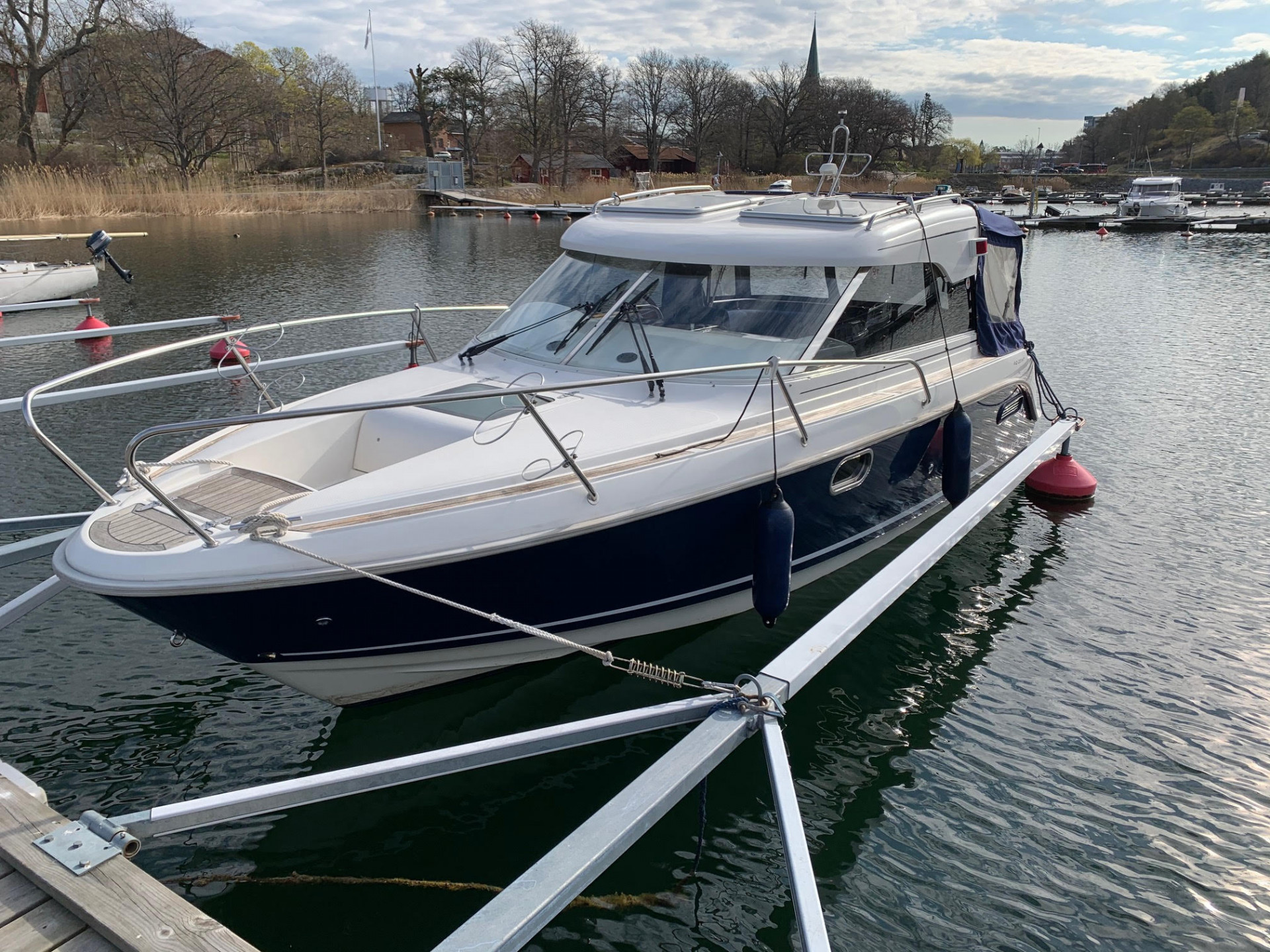 Aquador 23HT | Skipperi